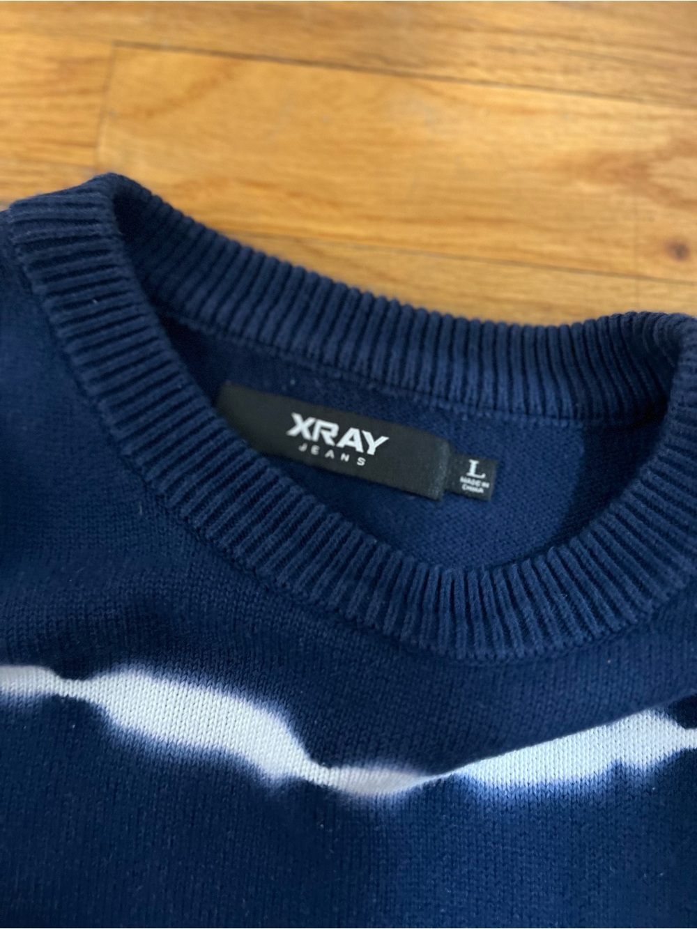 Men's Navy Crewneck Sweater size large